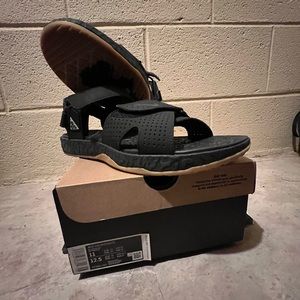 Nike ACG Air Deschutz Sandal
